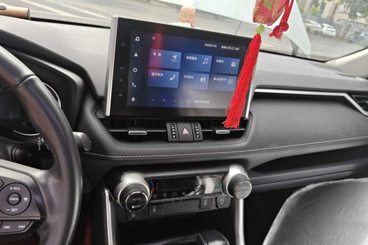 Used Toyota RAV4 2021 2.0L CVT Two-Wheel Drive Fashion PLUS Edition Audio And AC Panel