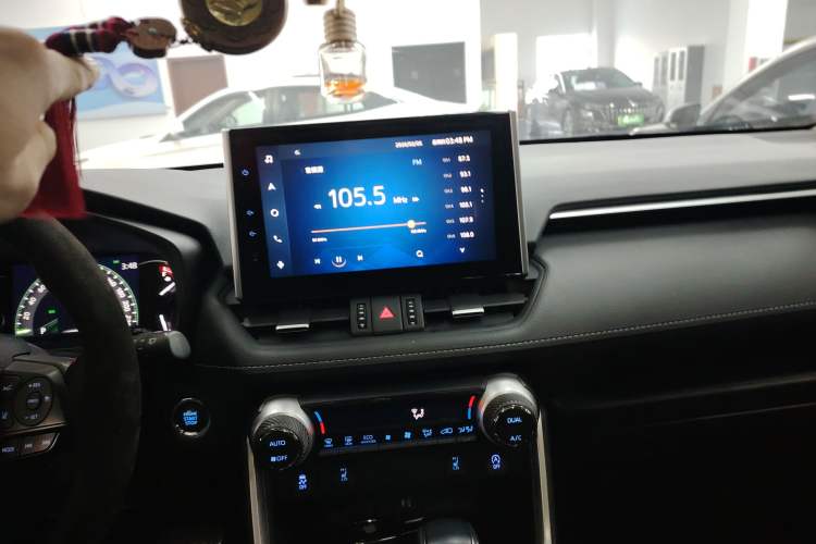 Used Toyota RAV4 2021 2.0L CVT Two-Wheel Drive Fashion PLUS Edition Audio And AC Panel