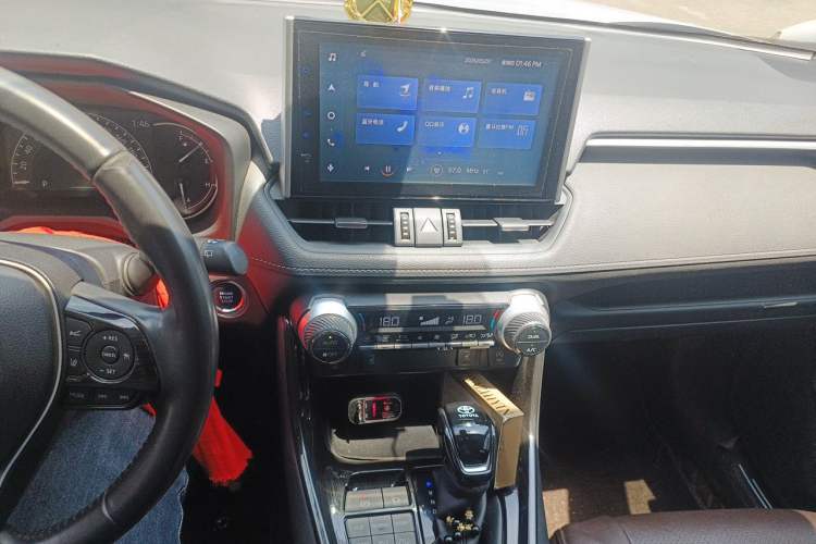 Used Toyota RAV4 2021 2.0L CVT 4x4 Style PLUS Edition Audio And AC Panel