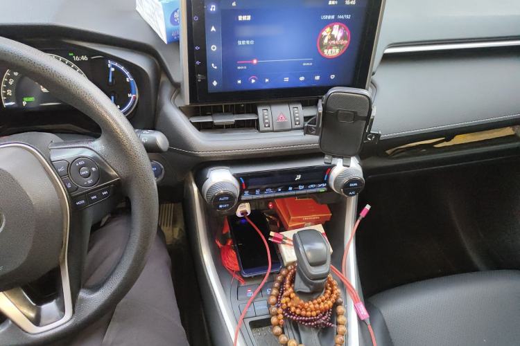 Used Toyota RAV4 2021 Revised Version Dual-Motor Hybrid 2.5L E-CVT Two-Wheel Drive Elite Edition Audio And AC Panel