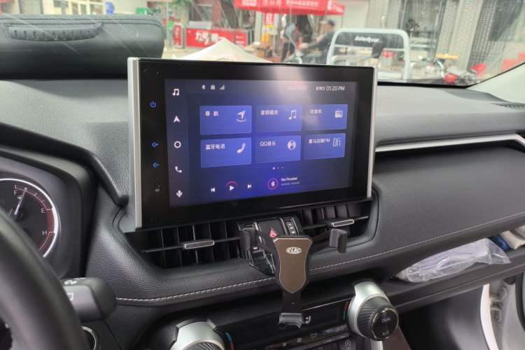 Used Toyota RAV4 2021 2.0L CVT Two-Wheel Drive Prestige Edition Audio And AC Panel