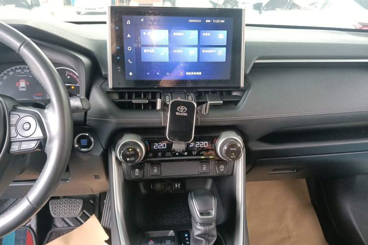 Used Toyota RAV4 2021 2.0L CVT Two-Wheel Drive Fashion PLUS Edition Audio And AC Panel