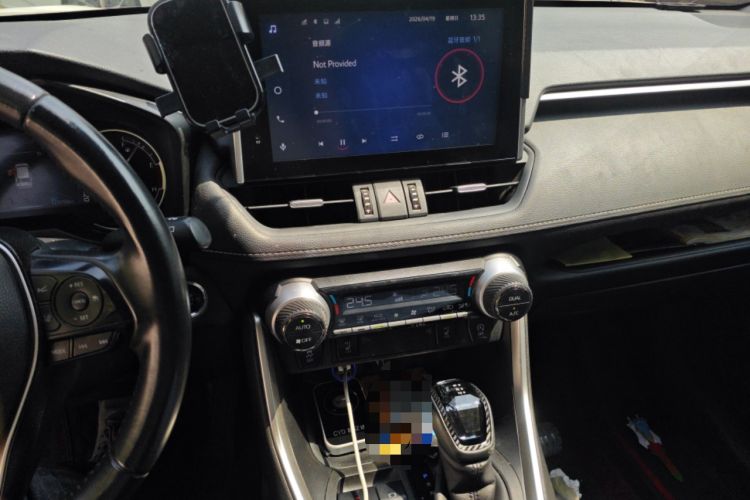 Used Toyota RAV4 2021 2.0L CVT Two-Wheel Drive Fashion PLUS Edition Audio And AC Panel