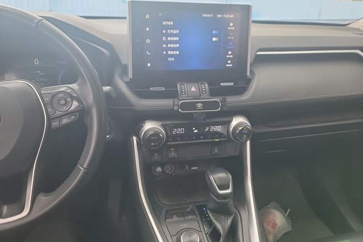 Used Toyota RAV4 2021 Revised Version Dual-Motor Hybrid 2.5L E-CVT 4x4 Elite PLUS Edition Audio And AC Panel