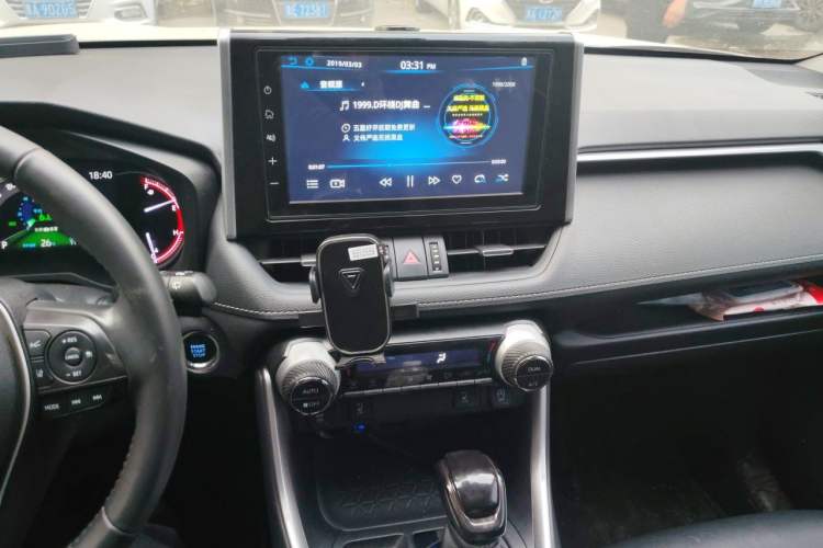 Used Toyota RAV4 2021 2.0L CVT Two-Wheel Drive Fashion PLUS Edition Audio And AC Panel