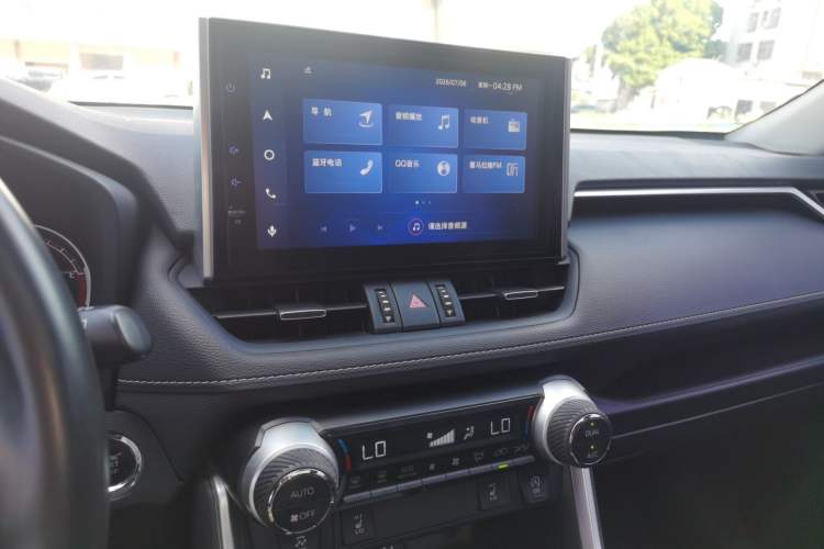 Used Toyota RAV4 2021 2.0L CVT Two-Wheel Drive Fashion PLUS Edition Audio And AC Panel