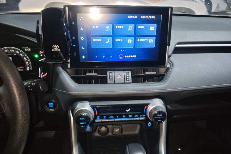 Used Toyota RAV4 2021 2.0L CVT Two-Wheel Drive Fashion Edition Audio And AC Panel