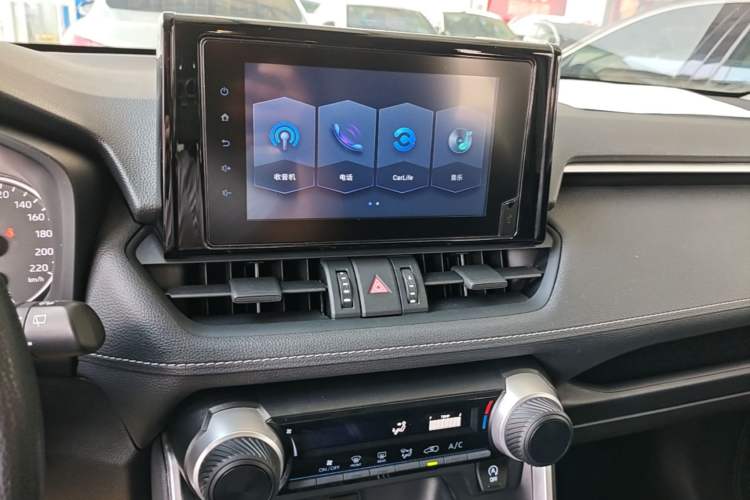 Used Toyota RAV4 2021 2.0L CVT Two-Wheel Drive Urban Edition Audio And AC Panel