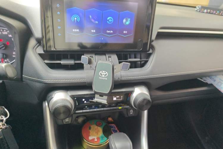 Used Toyota RAV4 2021 2.0L CVT Two-Wheel Drive Urban Edition Audio And AC Panel