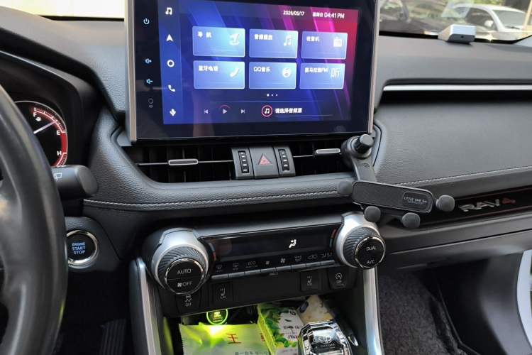 Used Toyota RAV4 2021 2.0L CVT Two-Wheel Drive Fashion PLUS Edition Audio And AC Panel
