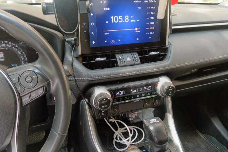 Used Toyota RAV4 2021 2.0L CVT Two-Wheel Drive Fashion PLUS Edition Audio And AC Panel