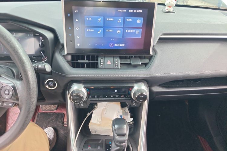 Used Toyota RAV4 2021 2.0L CVT Two-Wheel Drive Fashion Edition Audio And AC Panel