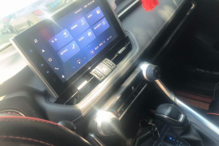 Used Toyota RAV4 2021 2.0L CVT Two-Wheel Drive Fashion PLUS Edition Audio And AC Panel