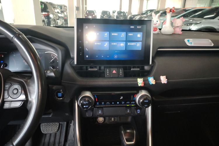 Used Toyota RAV4 2021 2.0L CVT 4x4 Style PLUS Edition Audio And AC Panel
