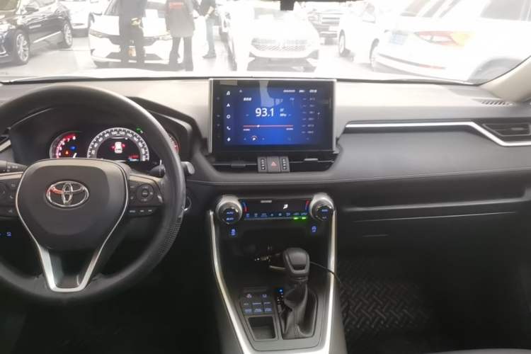 Used Toyota RAV4 2021 2.0L CVT 4x4 Trend Edition Audio And AC Panel