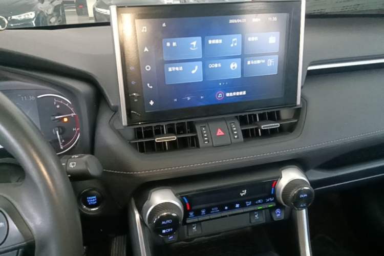 Used Toyota RAV4 2021 2.0L CVT Two-Wheel Drive Fashion PLUS Edition Audio And AC Panel