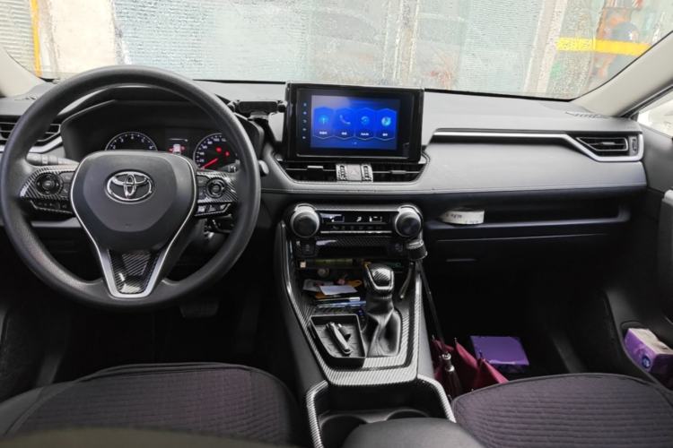 Used Toyota RAV4 2021 2.0L CVT Two-Wheel Drive Urban Edition Center Console
