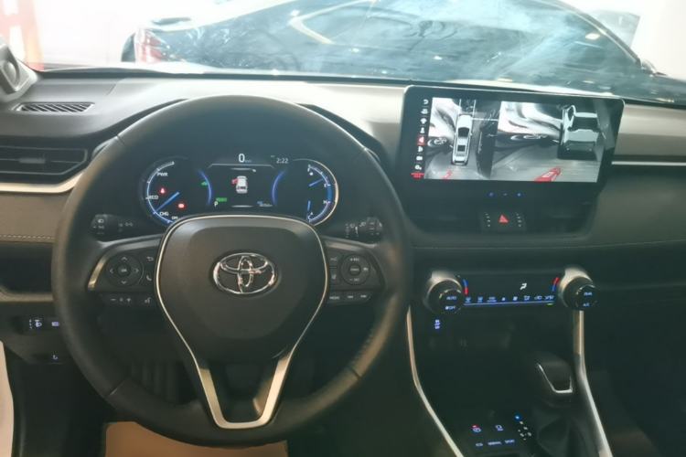 Used Toyota RAV4 2021 Revised Version Dual-Motor Hybrid 2.5L E-CVT Two-Wheel Drive Elite Edition Center Console