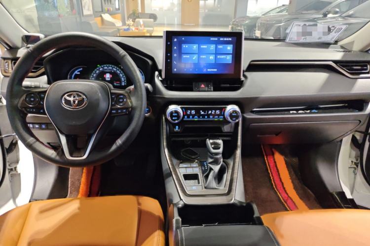 Used Toyota RAV4 2021 Dual-Engine 2.5L E-CVT Two-Wheel Drive Elite Edition Center Console