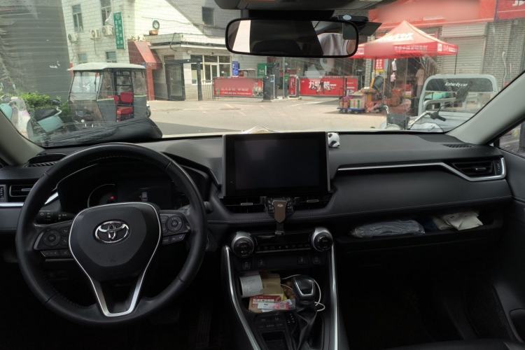 Used Toyota RAV4 2021 2.0L CVT Two-Wheel Drive Prestige Edition Center Console