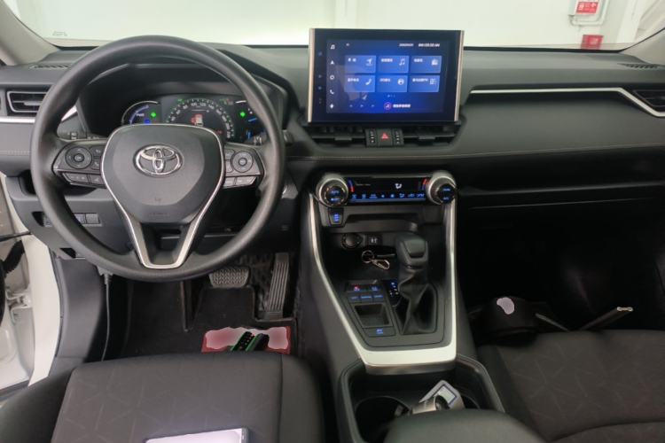 Used Toyota RAV4 2021 Revised Version Dual-Motor Hybrid 2.5L E-CVT Two-Wheel Drive Elite Edition Center Console