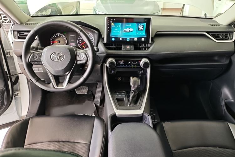 Used Toyota RAV4 2021 2.0L CVT Two-Wheel Drive Urban Edition Center Console