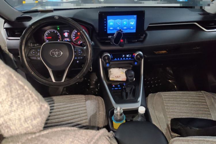 Used Toyota RAV4 2021 2.0L CVT Two-Wheel Drive Urban Edition Center Console