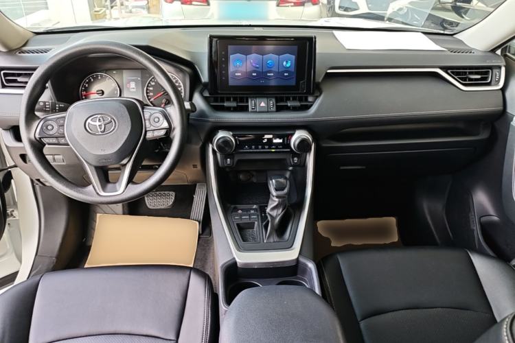Used Toyota RAV4 2021 2.0L CVT Two-Wheel Drive Urban Edition Center Console