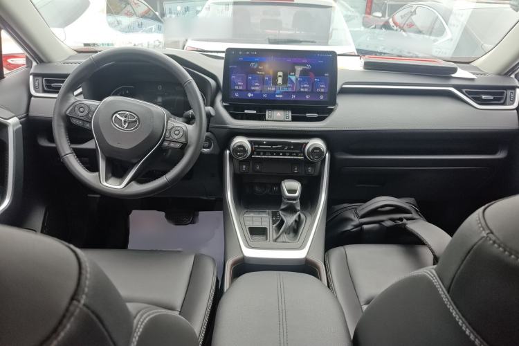 Used Toyota RAV4 2021 2.0L CVT 4x4 Style PLUS Edition Center Console