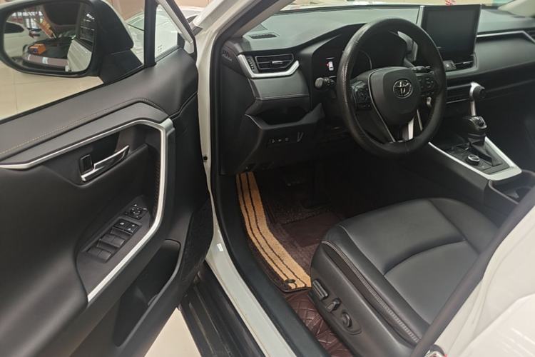 Used Toyota RAV4 2021 Dual-Engine 2.5L E-CVT Four-Wheel Drive Elite PLUS Edition Driver Seat