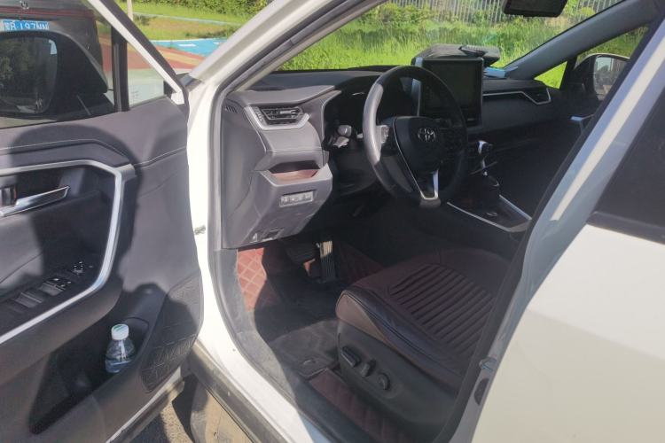 Used Toyota RAV4 2021 Dual-Engine 2.5L E-CVT Four-Wheel Drive Flagship Edition Driver Seat