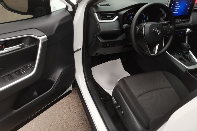 Used Toyota RAV4 2021 Revised Version Dual-Motor Hybrid 2.5L E-CVT Two-Wheel Drive Elite Edition Driver Seat