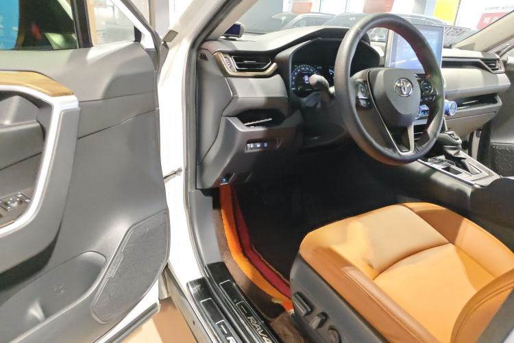 Used Toyota RAV4 2021 Dual-Engine 2.5L E-CVT Two-Wheel Drive Elite Edition Driver Seat