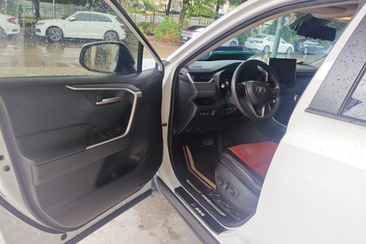 Used Toyota RAV4 2021 Dual-Engine 2.5L E-CVT Two-Wheel Drive Elite Edition Driver Seat