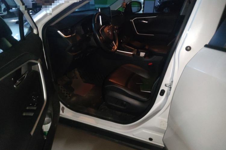 Used Toyota RAV4 2021 2.0L CVT Two-Wheel Drive Fashion PLUS Edition Driver Seat
