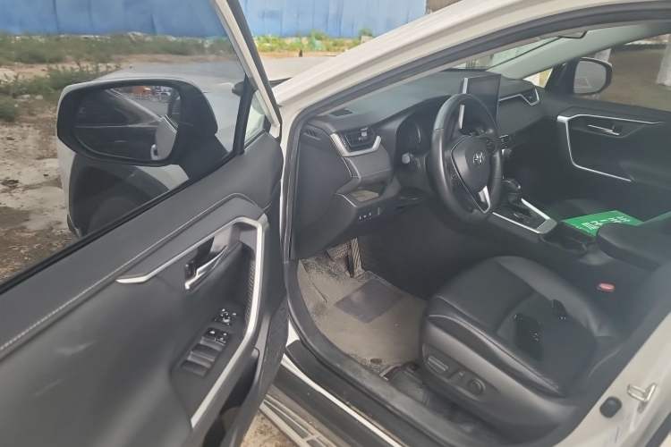 Used Toyota RAV4 2021 Revised Version Dual-Motor Hybrid 2.5L E-CVT 4x4 Elite PLUS Edition Driver Seat