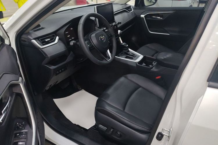 Used Toyota RAV4 2021 2.0L CVT Two-Wheel Drive Fashion PLUS Edition Driver Seat