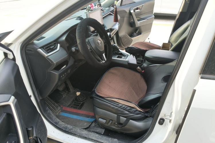 Used Toyota RAV4 2021 Dual-Engine 2.5L E-CVT Two-Wheel Drive Elite Edition Driver Seat