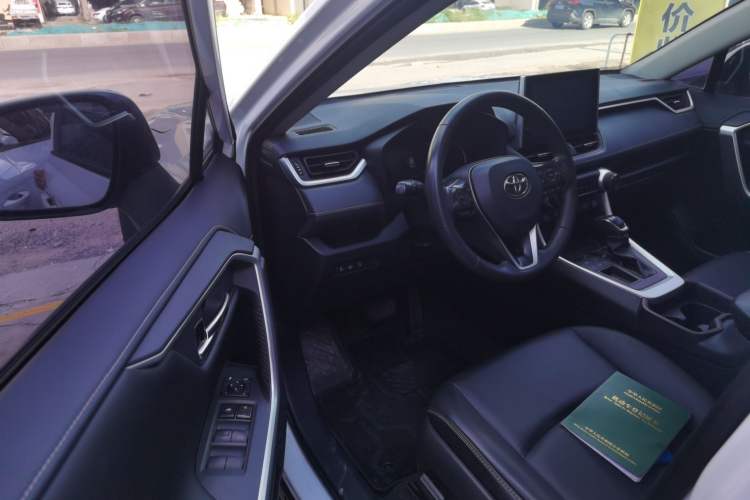 Used Toyota RAV4 2021 2.0L CVT Two-Wheel Drive Fashion PLUS Edition Driver Seat