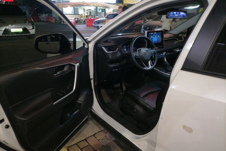 Used Toyota RAV4 2021 Dual-Engine 2.5L E-CVT Two-Wheel Drive Elite Edition Driver Seat