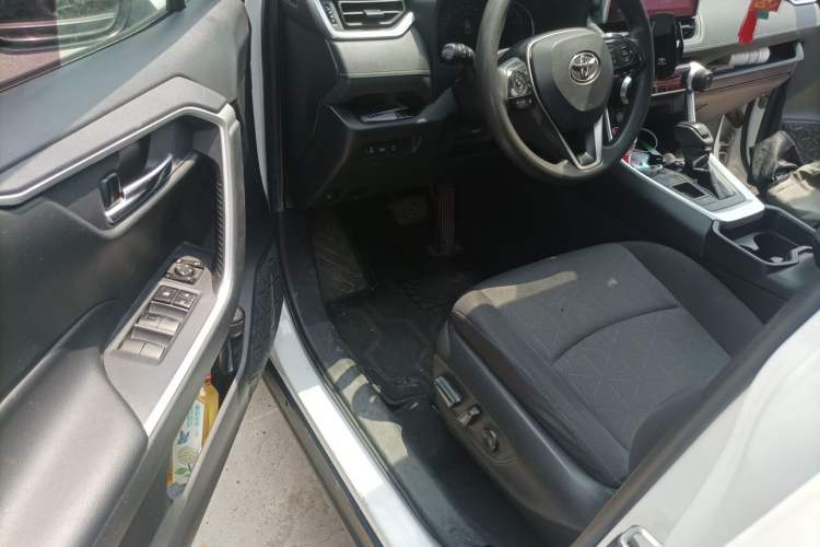 Used Toyota RAV4 2021 Dual-Engine 2.5L E-CVT Two-Wheel Drive Elite Edition Driver Seat