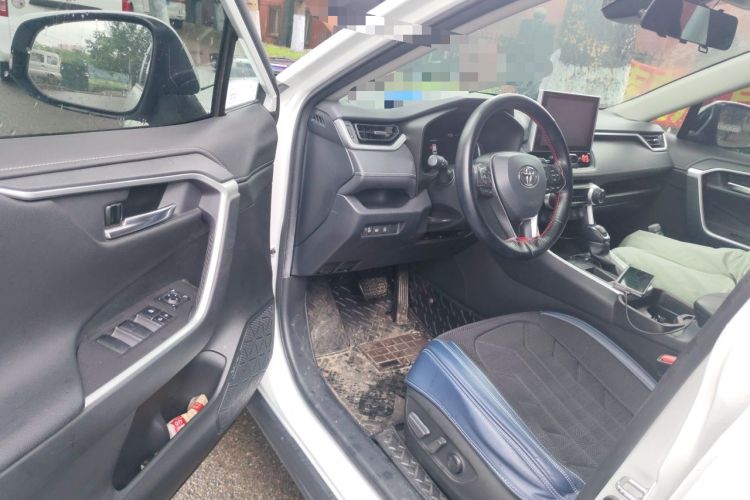 Used Toyota RAV4 2021 2.0L CVT Two-Wheel Drive Fashion PLUS Edition Driver Seat