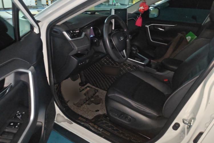 Used Toyota RAV4 2021 2.0L CVT Two-Wheel Drive Fashion PLUS Edition Driver Seat