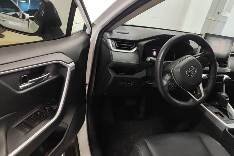 Used Toyota RAV4 2021 Dual-Engine 2.5L E-CVT Two-Wheel Drive Elite Edition Driver Seat