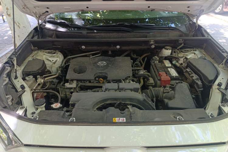 Used Toyota RAV4 2021 2.0L CVT Two-Wheel Drive Fashion PLUS Edition Engine Bay