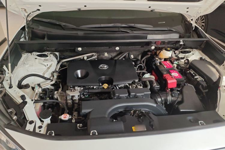 Used Toyota RAV4 2021 2.0L CVT Two-Wheel Drive Fashion Edition Engine Bay