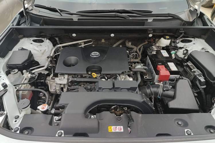 Used Toyota RAV4 2021 2.0L CVT Two-Wheel Drive Fashion PLUS Edition Engine Bay