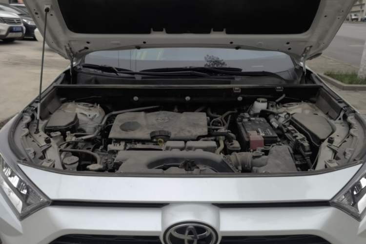 Used Toyota RAV4 2021 2.0L CVT Two-Wheel Drive Fashion PLUS Edition Engine Bay