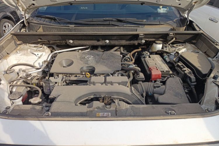 Used Toyota RAV4 2021 2.0L CVT Two-Wheel Drive Fashion Edition Engine Bay