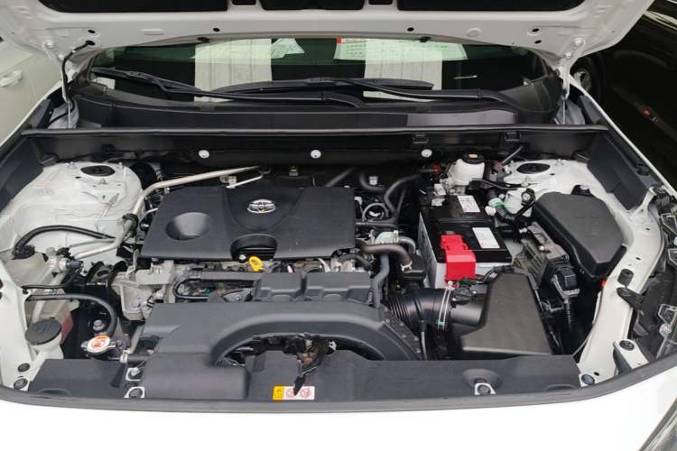 Used Toyota RAV4 2021 2.0L CVT 4x4 Trend Edition Engine Bay